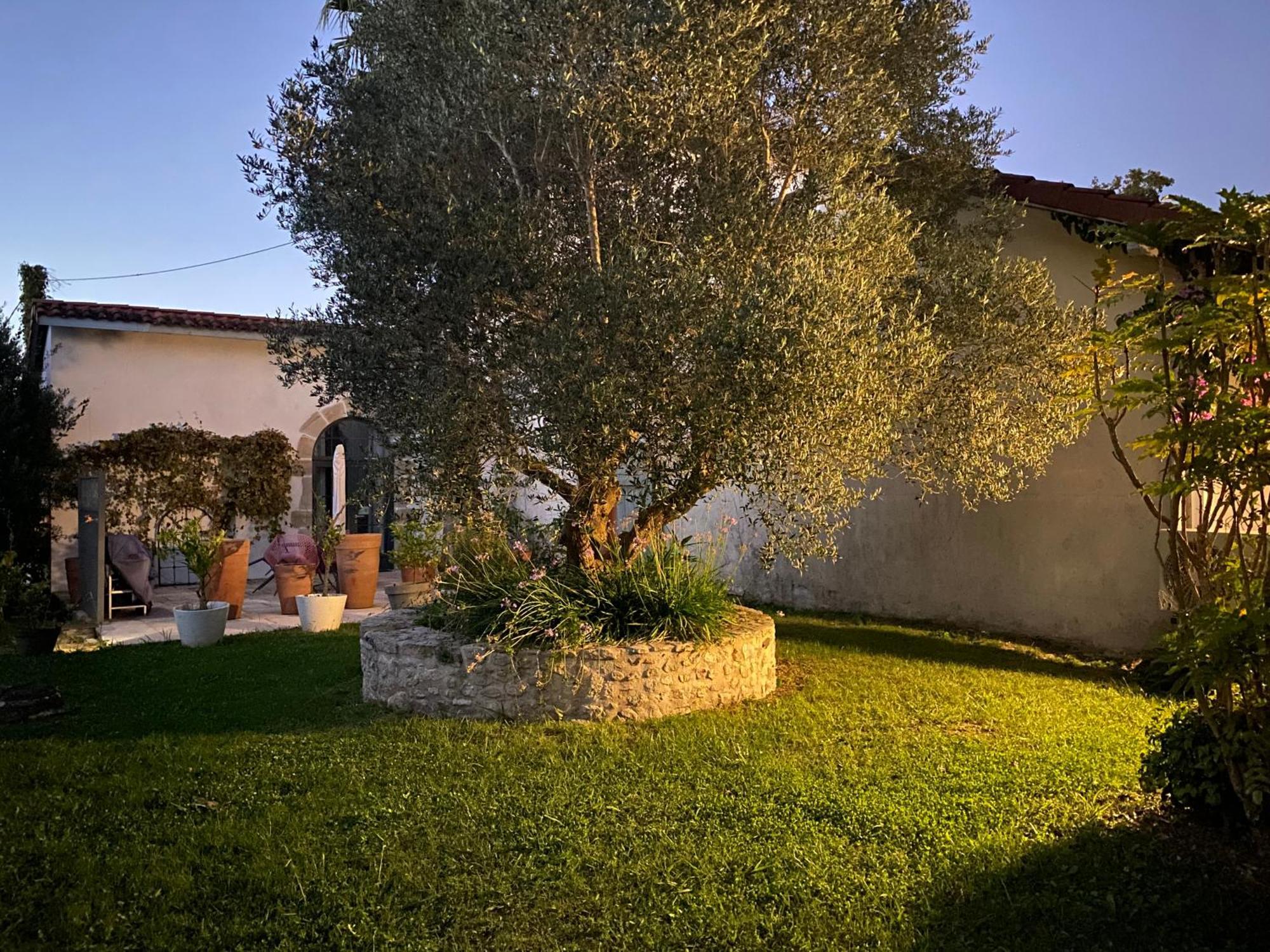 La Bastide De Entre Ocean Et Montagnes * Guiche